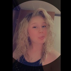 Meet your Posher, Hailey